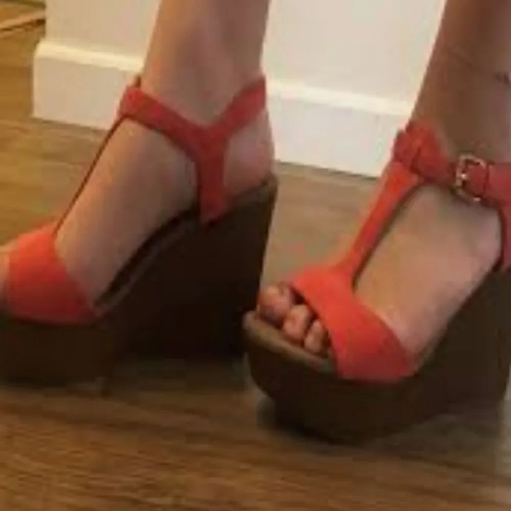 CHARMING CHARLIE WEDGE STYLE OPEN TOE ANKLE STRAP WOMEN"S SANDAL